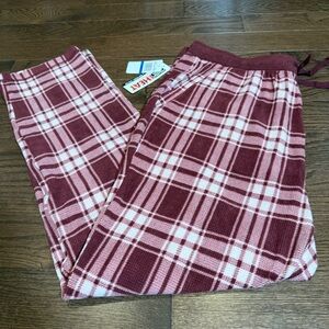 Cozy Plaid Women Pajama Bottoms in Burgundy and White -32 Degrees-XL w/ pockets